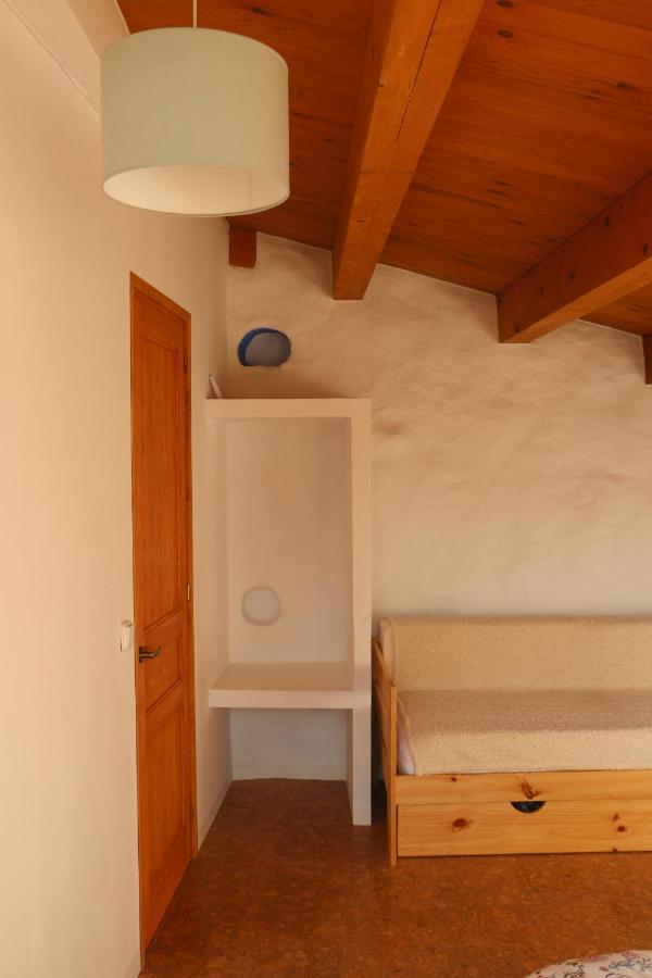 Casa Ecologica En Plena Naturaleza Arboli Exterior foto